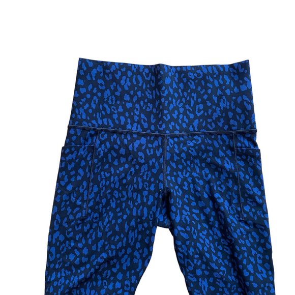 Athleta Salutation Stash Pocket II Leopard Print 7/8 Leggings Performance-XS - Picture 4 of 15